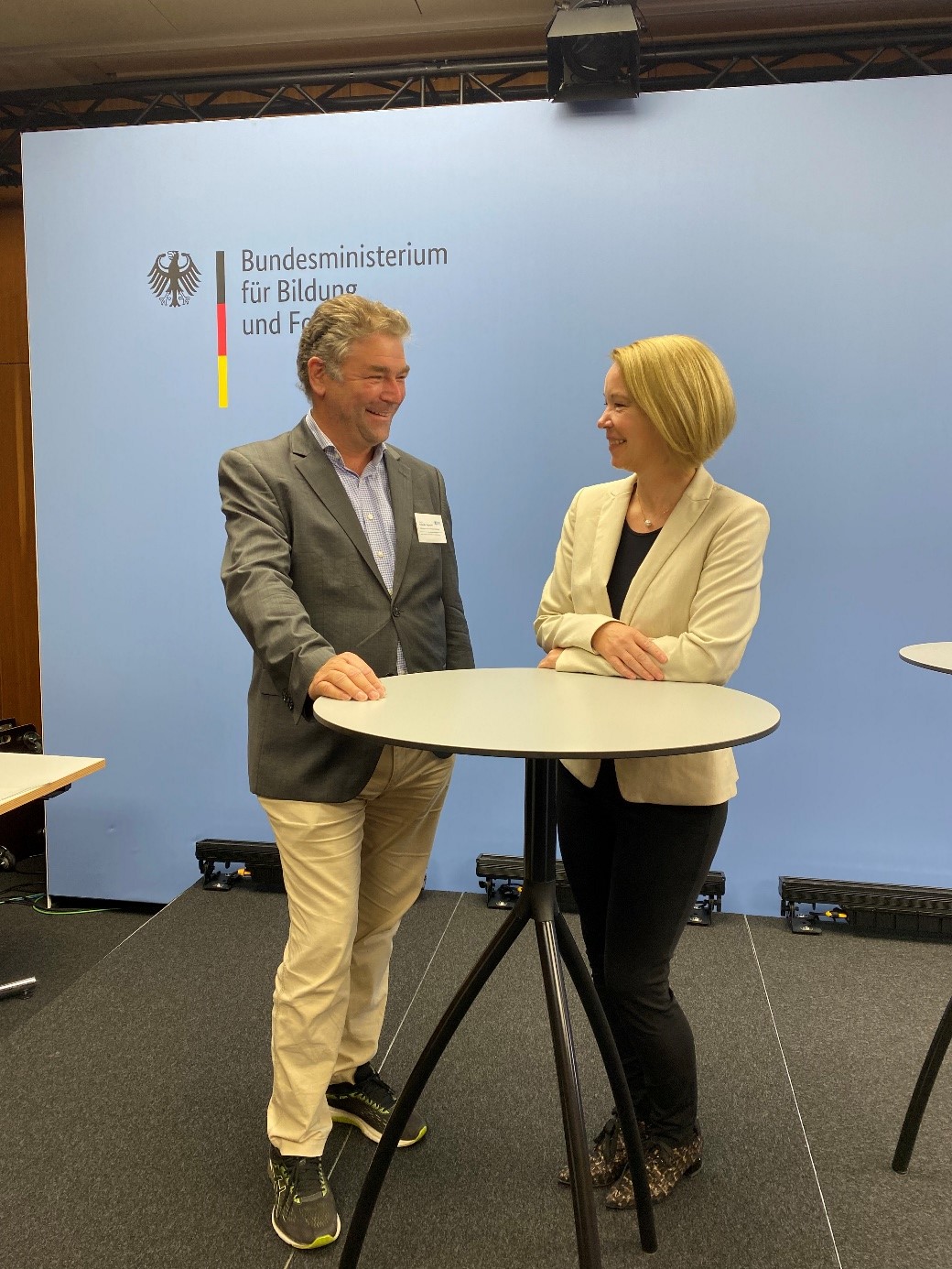 Austausch von Prof. Dr. Alexander Siegmund, Vorsitzender des Forums Hochschule, mit Prof. Dr. Dorit Schumann, Vizepräsidentin der Hochschulrektorenkonferenz (HRK)